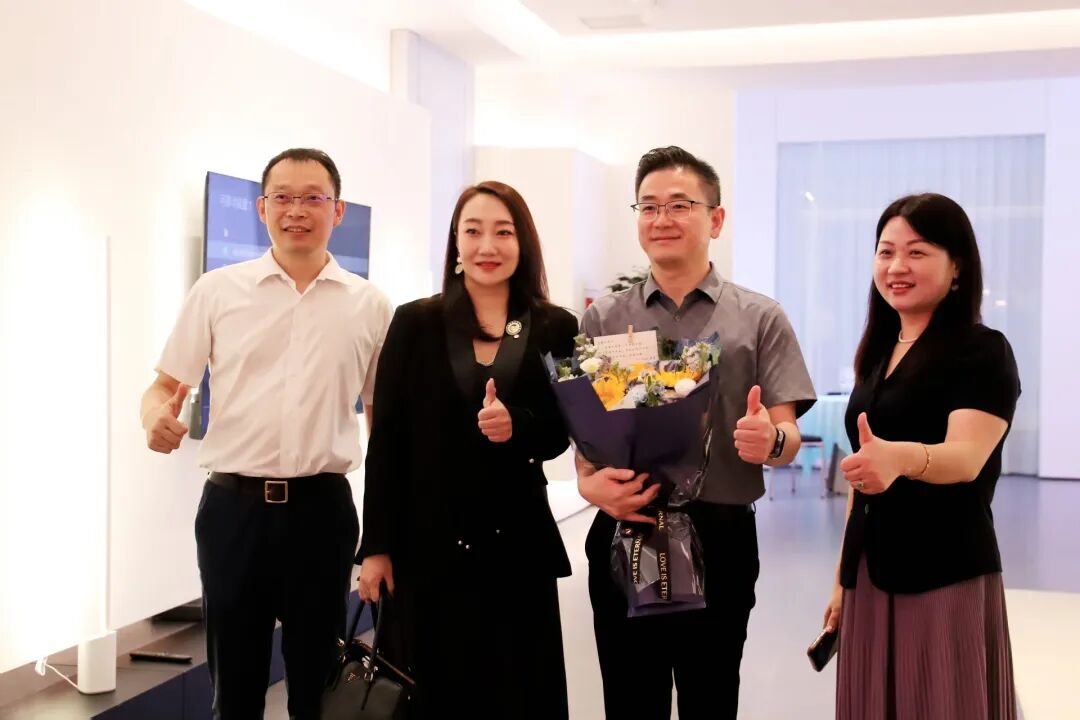 榜威科技全球旗舰体验厅2.0盛大启幕，SLDA秘书处代表出席参观